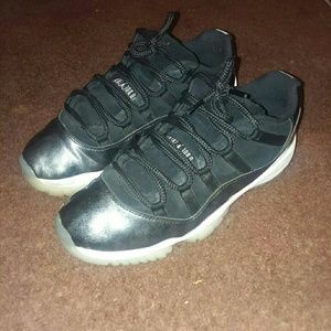Jordan 11s low